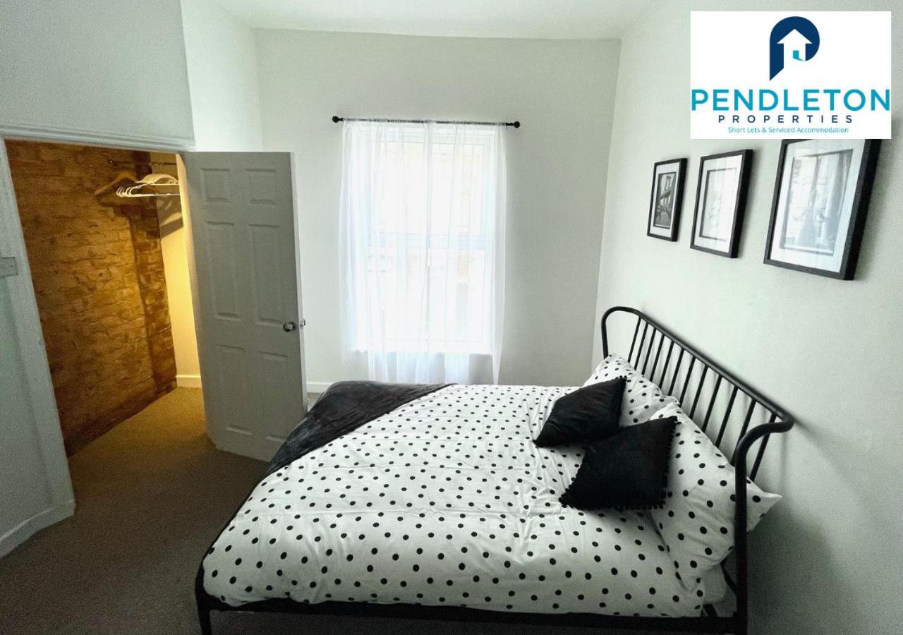 프레스턴 Modern 3 Bed House With Free Parking And Wi-Fi 빌라 외부 사진